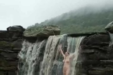 Lovers of twisting with ropes