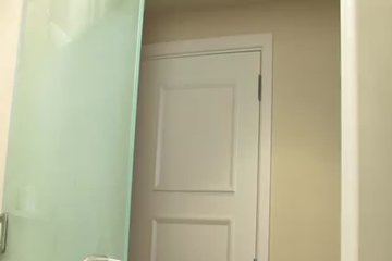 Pretty woman wants to go to the shower