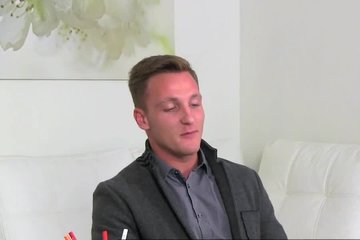 Unexpected sex at an interview with a mature lady