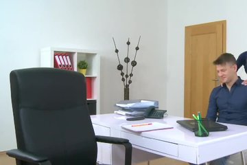 Fucks a long-legged blonde at a casting between her legs