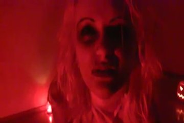 Lustful behavior of a crumb