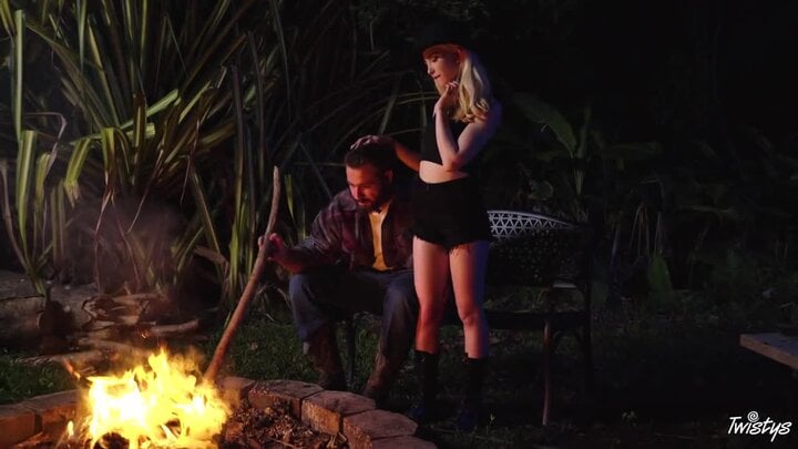 720px x 405px - A passionate blonde fucks qualitatively at a night campfire with an alpha  male ~ 24xxx.Porn