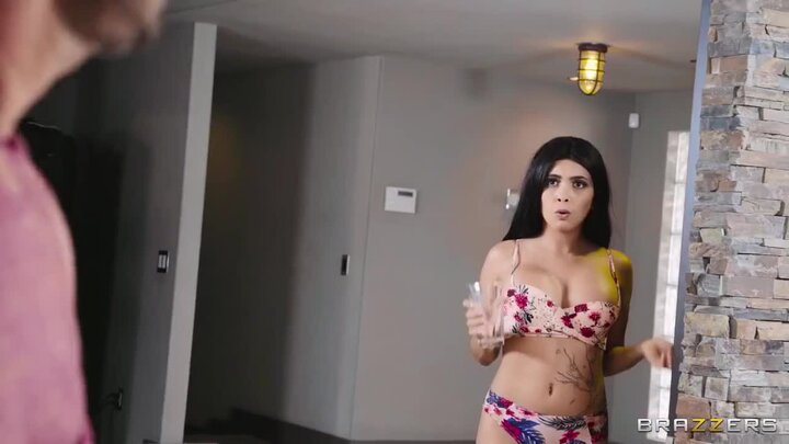 Ariella Ferrera, Eva Notty, Jasmine James, Misty Stone, Nicolette Shea, Sarah Banks - Best Of Brazzers: Sneakiest Moments ~ 24xxx.Porn