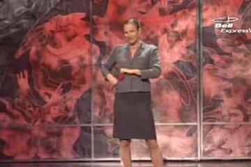 The illusionist decided to undress right on stage